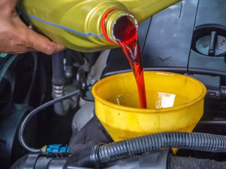 Symptoms of Too Much Transmission Fluid – What Overfilling Does